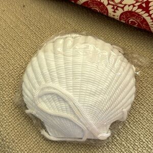 Women’s costume - shells bra